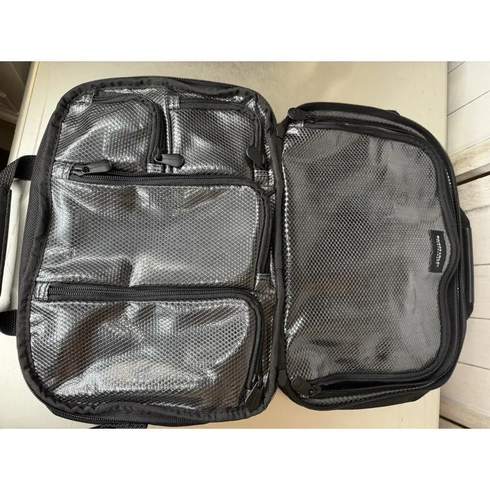 Briggs & Riley Luggage Toiletry Bag Overnite Carry-On Organizer Black